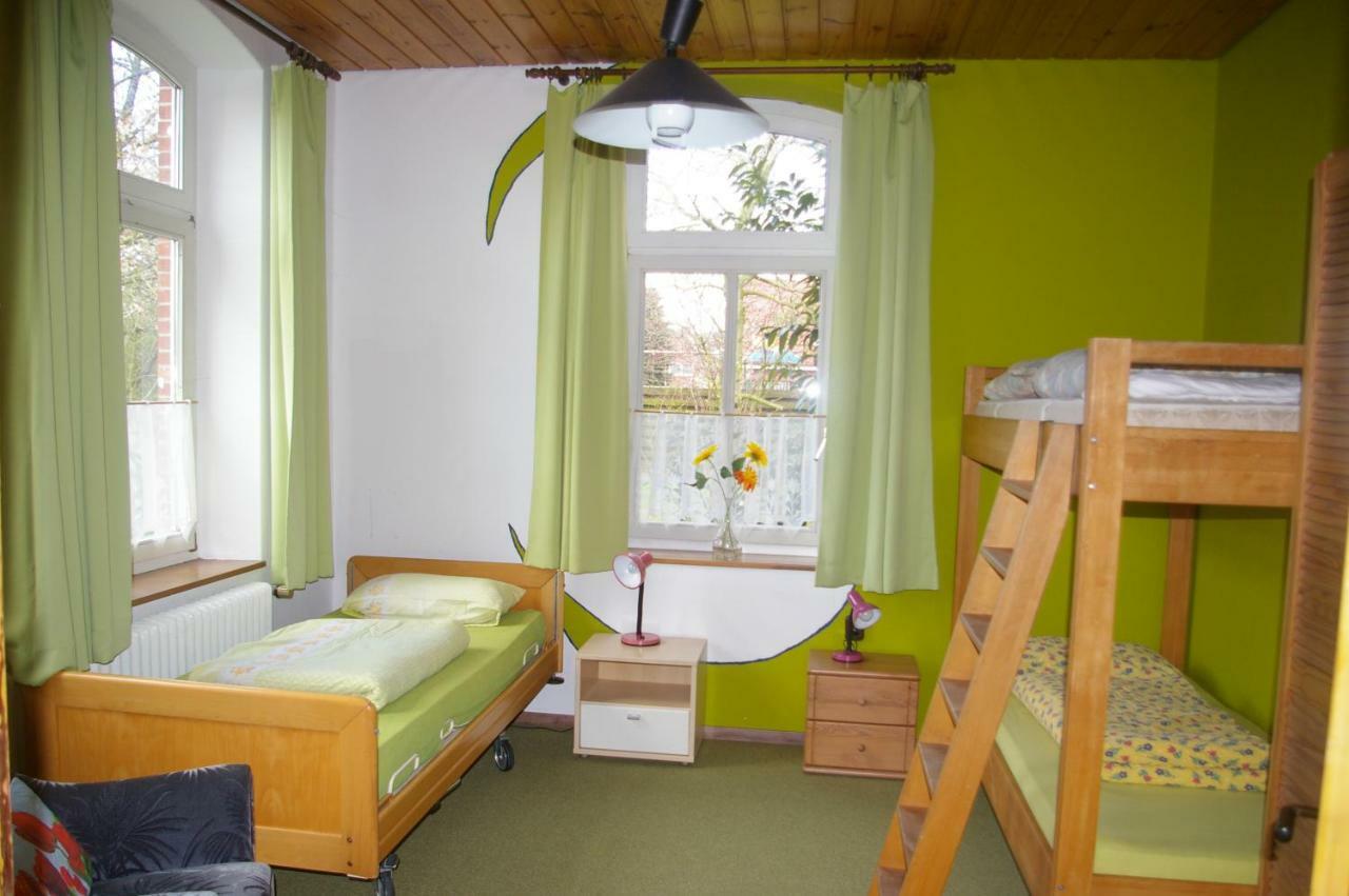 Das Haus Mit Der Roten Telefonzelle Apen エクステリア 写真
